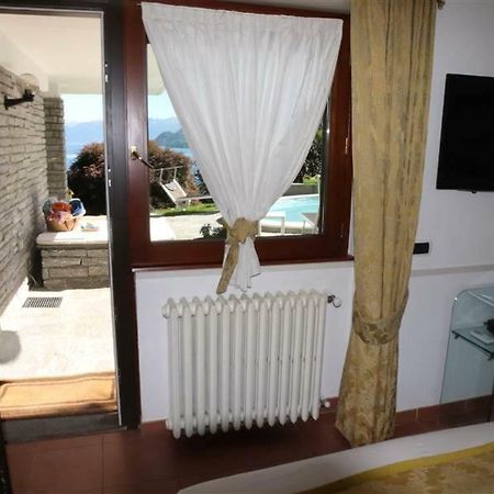 Bed and Breakfast La Volpe Dorata à Stresa Extérieur photo
