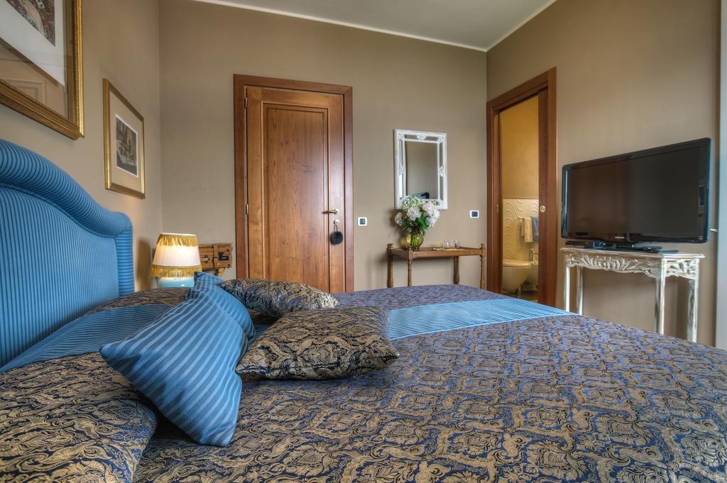 Bed and Breakfast La Volpe Dorata à Stresa Extérieur photo