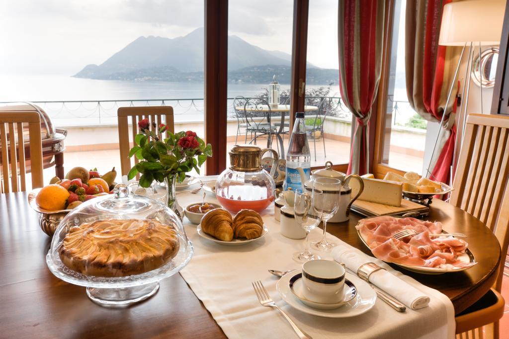 Bed and Breakfast La Volpe Dorata à Stresa Extérieur photo
