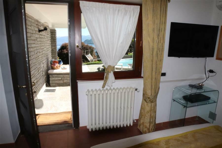 Bed and Breakfast La Volpe Dorata à Stresa Extérieur photo